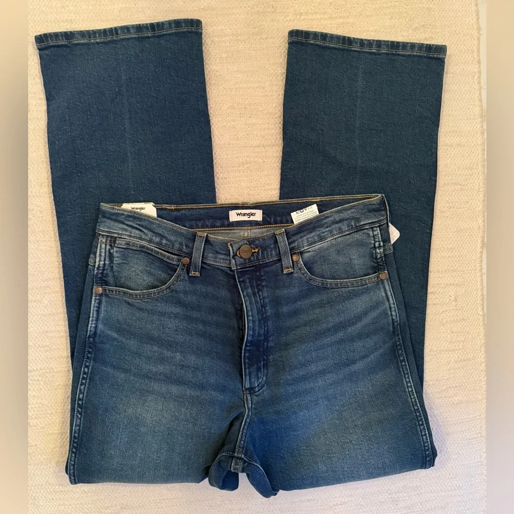 NWT Women’s Wrangler Bootcut rancher jeans sz 30 - Picture 5 of 8
